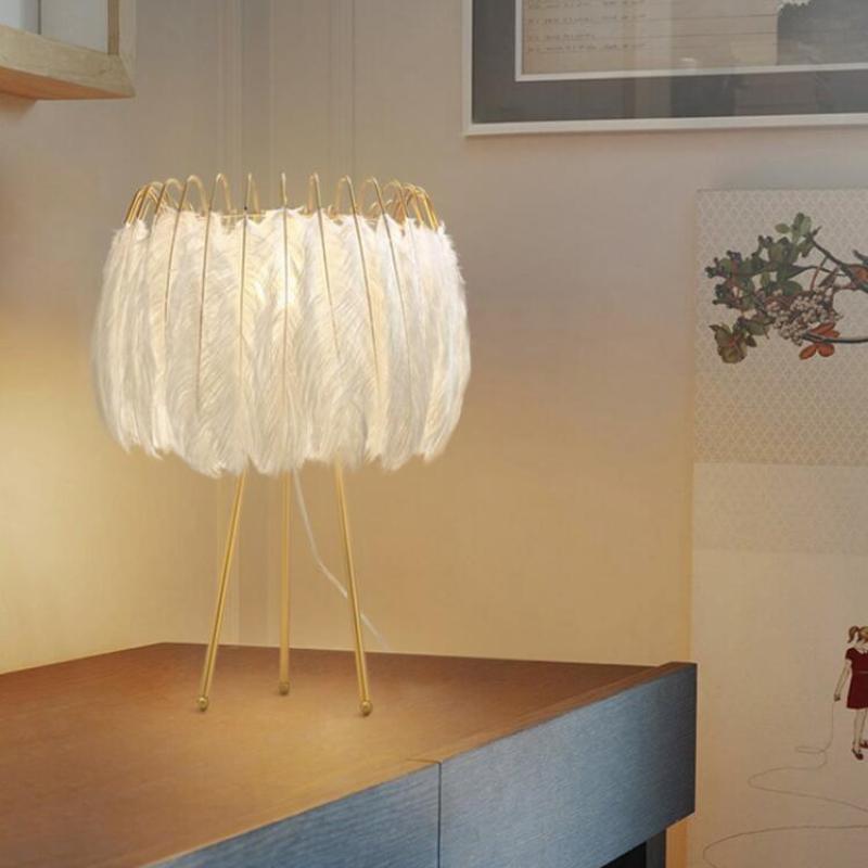 O'Moore Moderna Diseño Metal/Pluma Lámpara de Pie Dorada