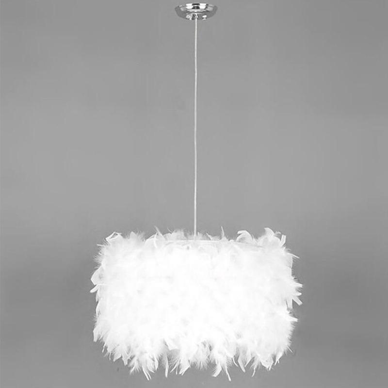 Valentina Moderna Diseño Lámpara de Araña Metal/Pluma Redonda, Blanco