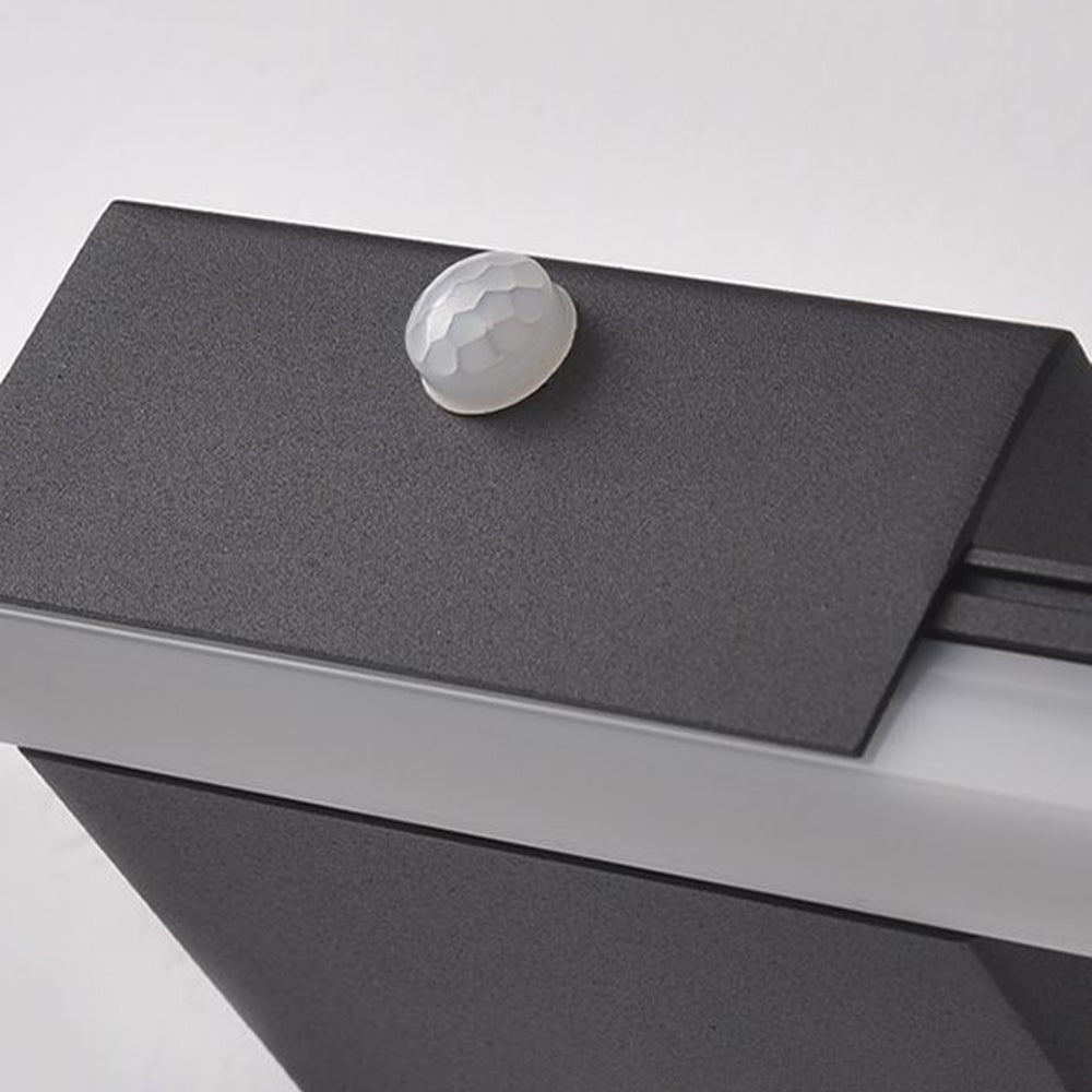 Edge Lineal Minimalista Metal LED Aplique de Pared Blancos/Negro